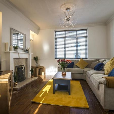 Ivydene - 3 Bedroom Holiday Home - Tenby Exterior foto